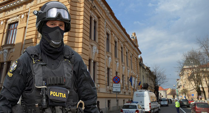 ANCHETĂ. Un sirian strângea mita pentru unii polițiști din județul Satu Mare