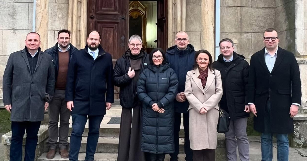 Deputatul Nagy Szabolcs și senatorul Kovacs Mate, întâlnire cu secretarul de stat maghiar Lőrinc Nacsa la Căpleni. Sprijin pentru lăcașele de cult istorice