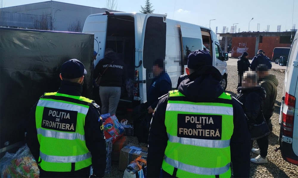 FOTO. Filtre ale frontieriștilor sătmăreni pe drumurile spre Petea și Urziceni. Vizați cei care tranzitează frontiera