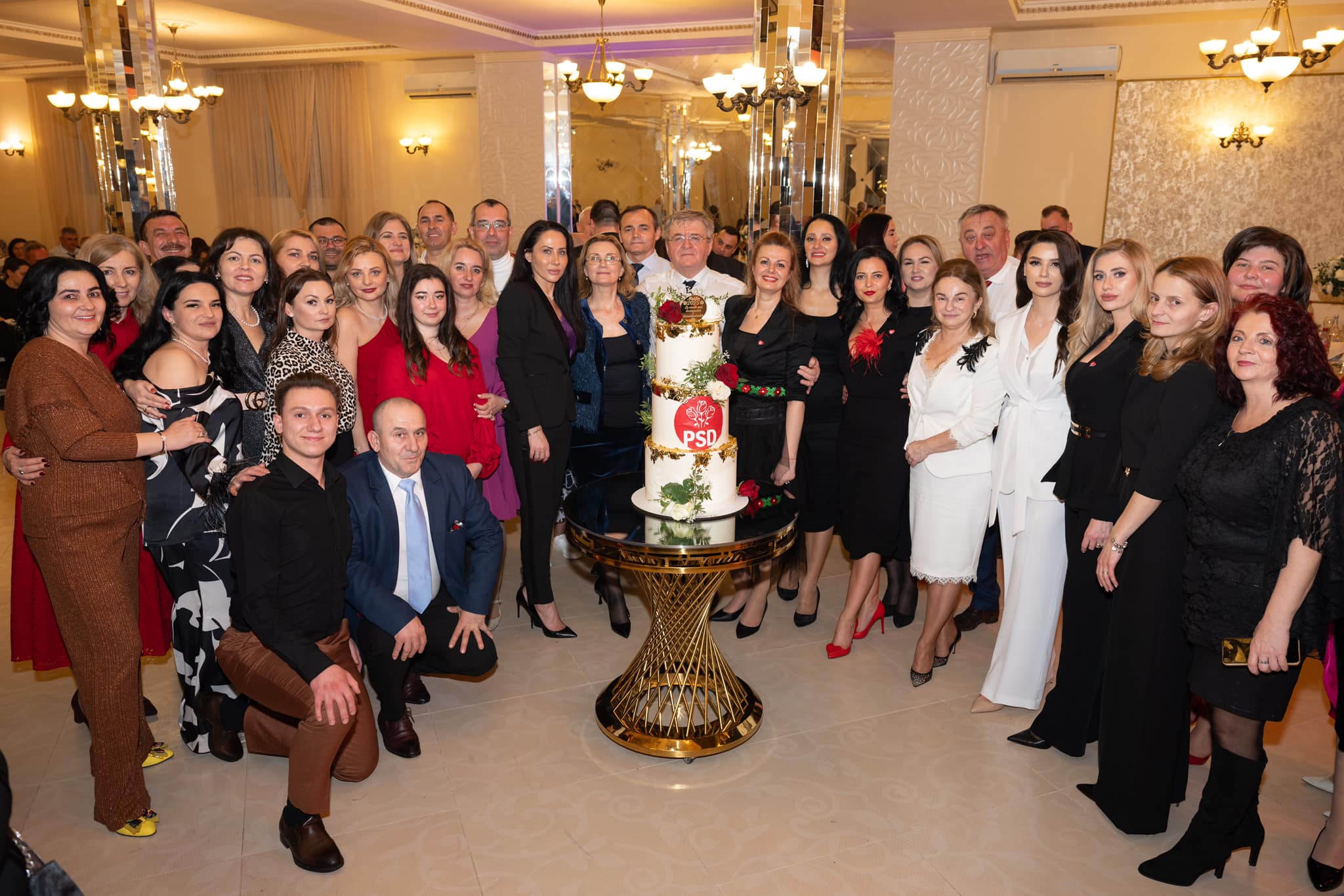 Sărbătoare la PSD Satu Mare. Eveniment dedicat femeilor: "La mulți ani tuturor doamnelor și domnișoarelor!"