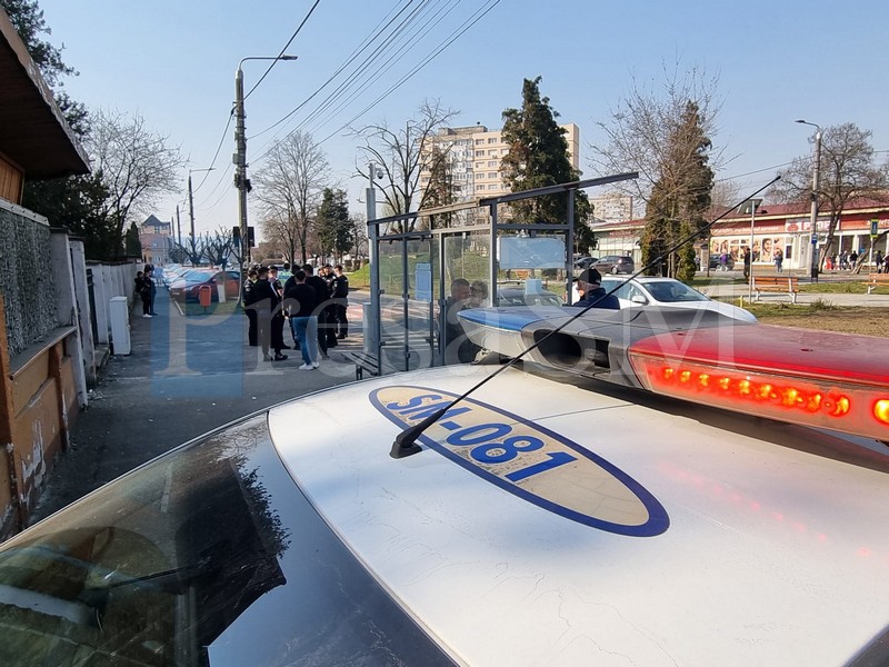Un șofer a lovit cu mașina o femeie, în Satu Mare, și a plecat. Victima, la Urgență