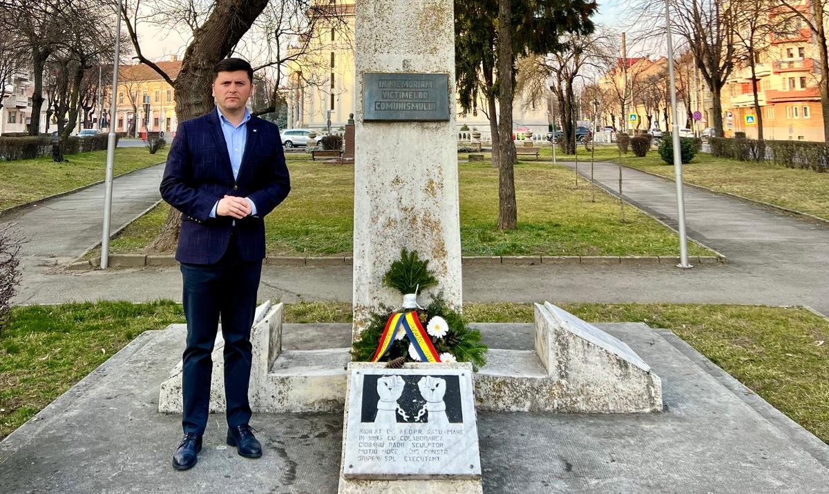 Adrian Cozma aduce un omagiu deținuților politici anticomuniști: „Ei sunt fibra acestei națiuni”