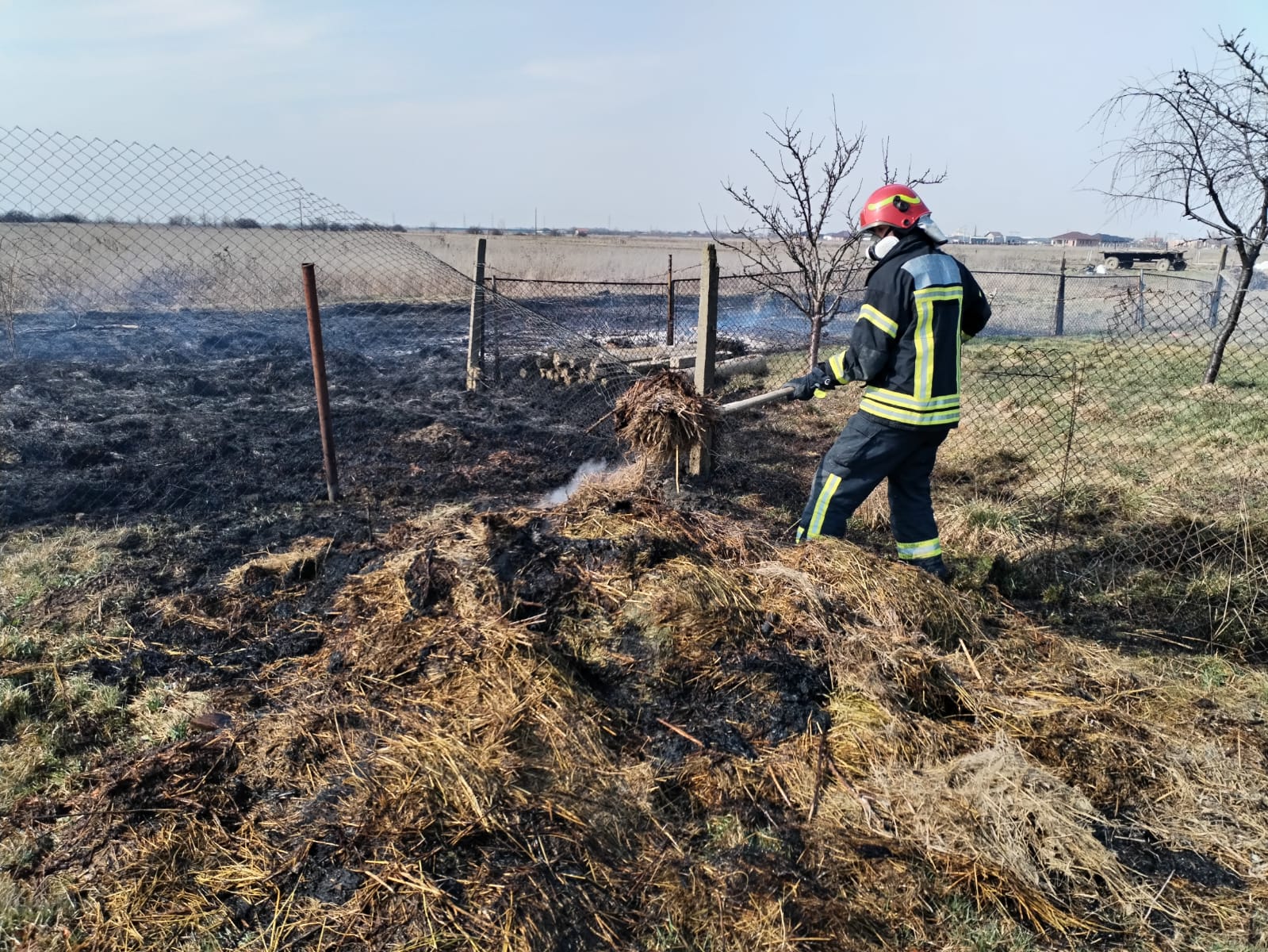 Apel la sătmăreni: Arderea resturilor vegetale este interzisă! Amenzile ajung la 15.000 de lei