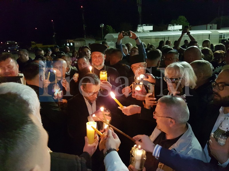 La ce oră va ajunge Lumina Sfântă și la Satu Mare, în noaptea de Înviere