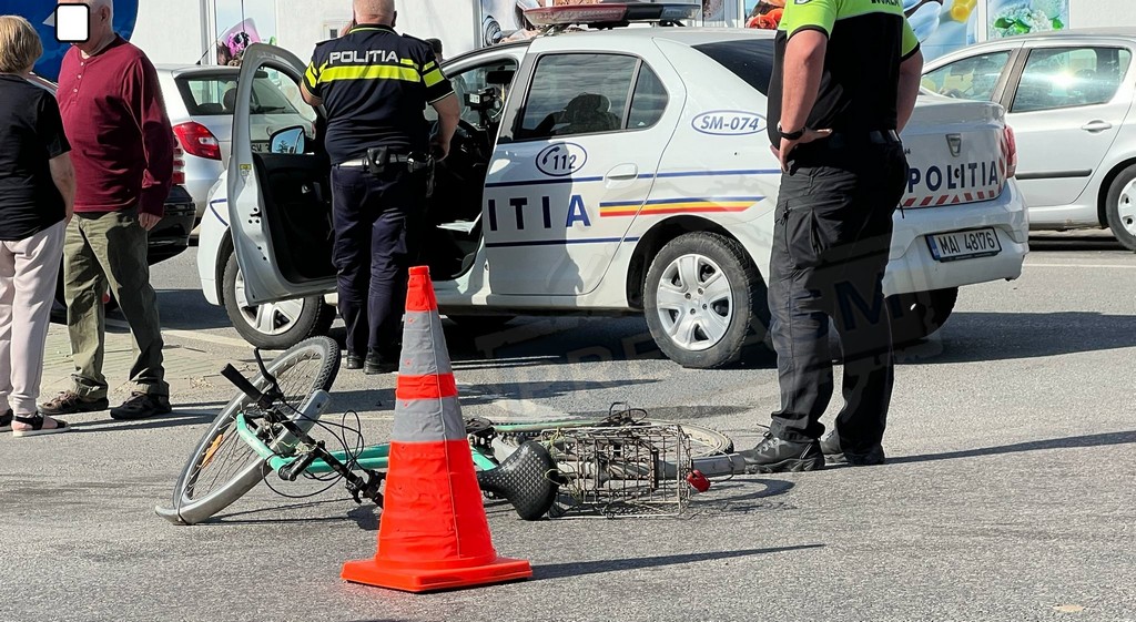 Accident în județul Satu Mare: un biciclist de 13 ani, la spital după ce a intrat în coliziune cu un autoturism