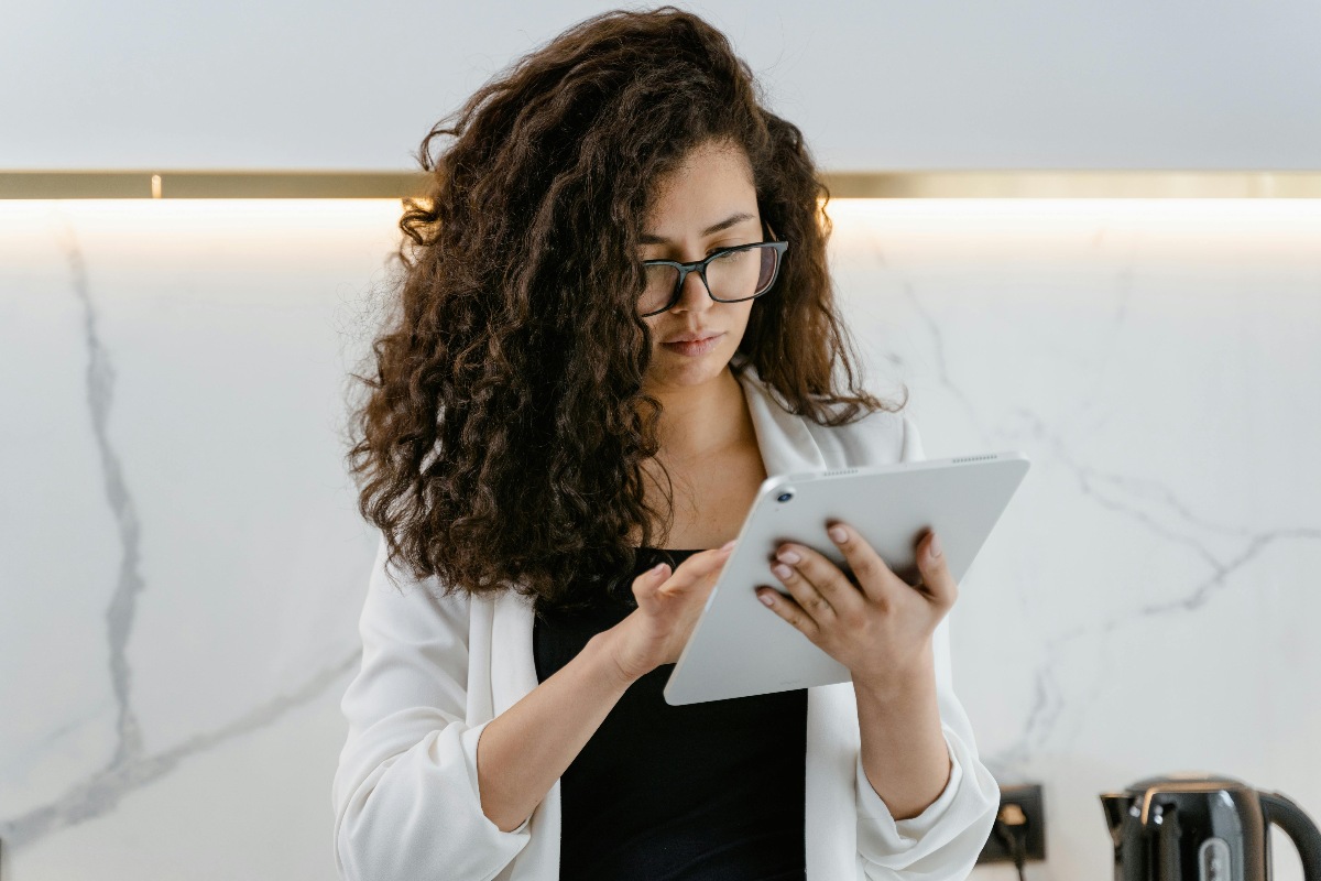 Cele mai eficiente upgrade-uri inteligente pentru o bucătărie mică
