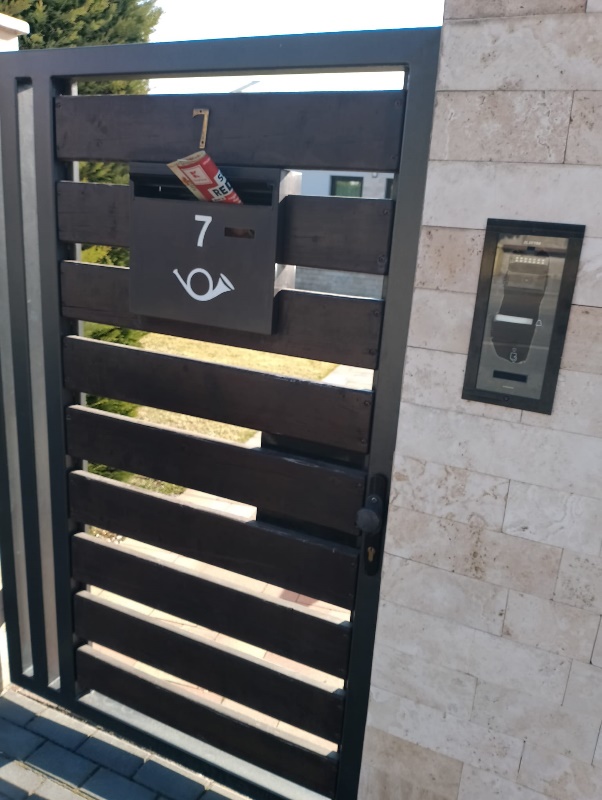 5 Motive pentru care distributia de flyere si pliante este inca relevanta pentru afacerea ta locala