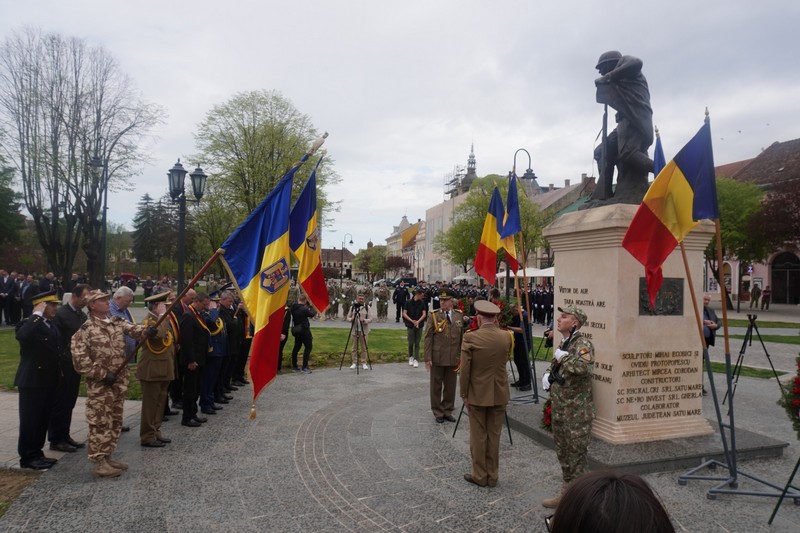 FOTO. Sărbătoare... mai devreme. Autoritățile au marcat 106 ani de la intrarea Armatei Române în Satu Mare