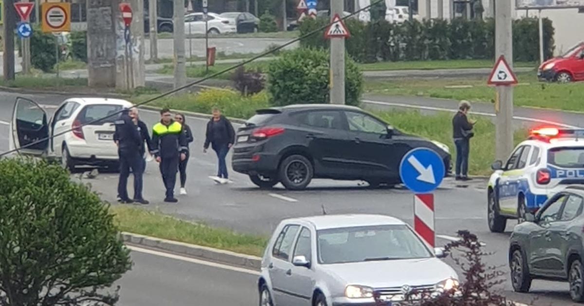 FOTO. Accident rutier pe Drumul Botizului din Satu Mare. Drumul este blocat parțial