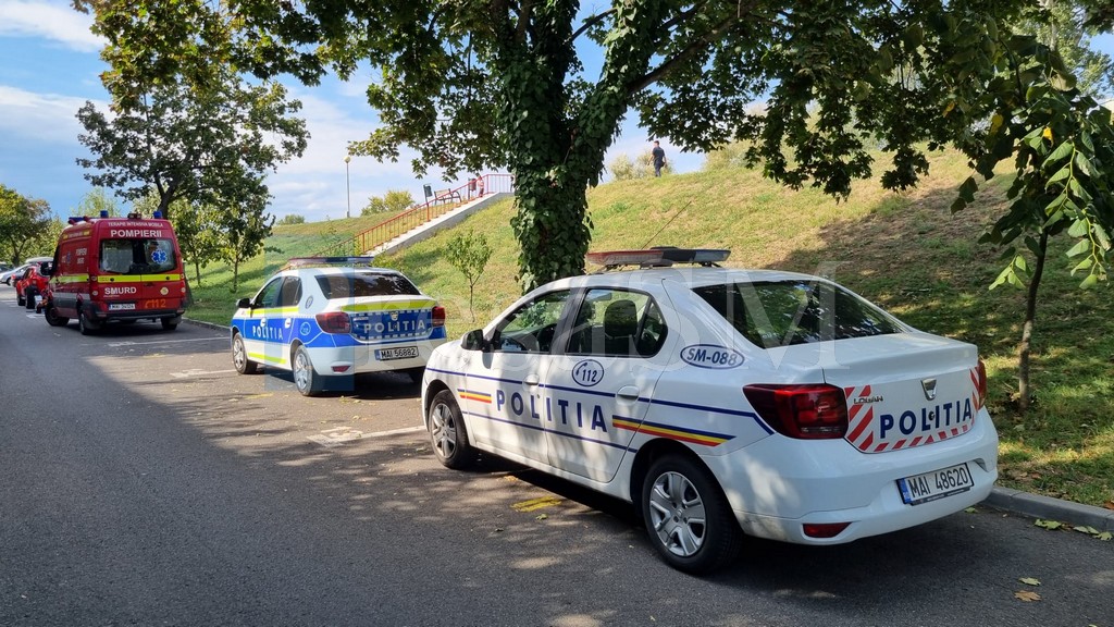 Beat și fără permis a făcut un accident grav pe pista de biciclete din Satu Mare. Găsit inconștient lângă digul Someșului