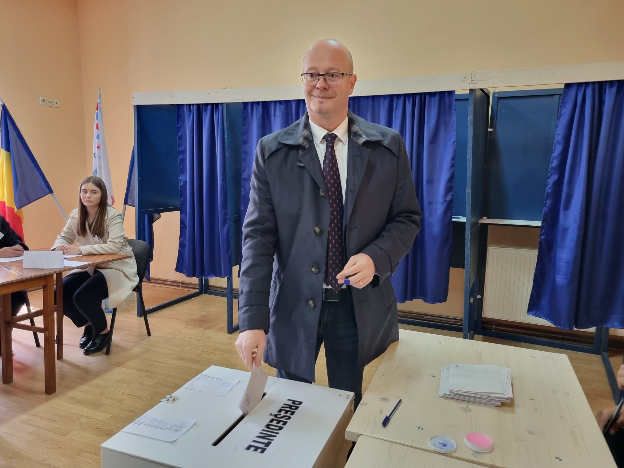 VIDEO. Primarul Kereskényi Gábor, la ieșirea de la urne: "Am fost printre puținii care nu am jucat la două capete. Un candidat care nu a atacat și nu a jignit comunitatea noastră" 