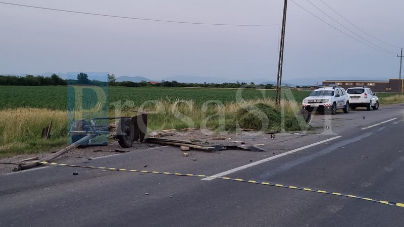 FOTO/VIDEO. Un copil și un bărbat, la spital după accidentul din Satu Mare. Tânărul șofer care le-a lovit căruța s-a urcat băut la volan