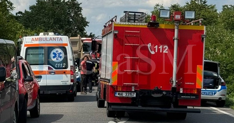 Accident pe DN1C, în Livada. Unul dintre șoferi de abia mai putea să țină ochii deschiși. Alcoolemie uriașă