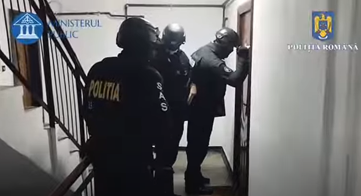 DRAGOSTE, CU FORȚA! Sătmăreanul care își teroriza fosta concubină: „Sărea gardul și intra în casă de trei ori pe zi”