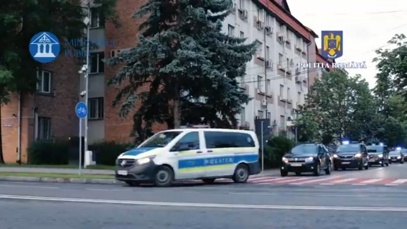 VIDEO. Acțiune de amploare a polițiștilor. Sute de percheziții în toată țara