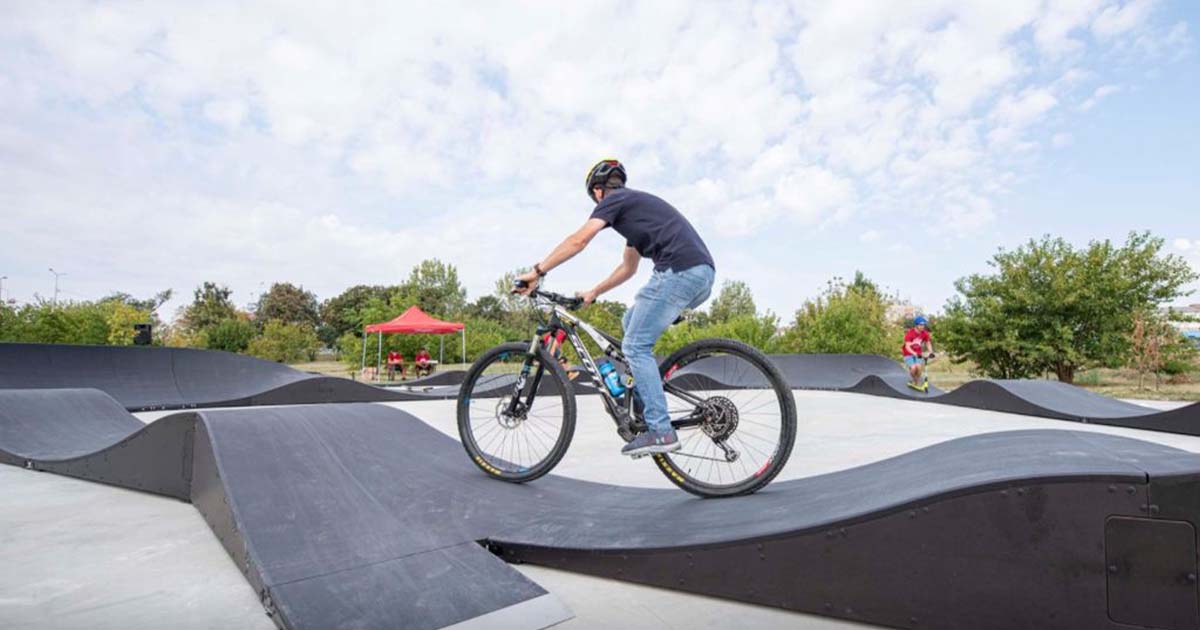 Piste de pumptrack și trambuline în mai multe zone de joacă din Satu Mare