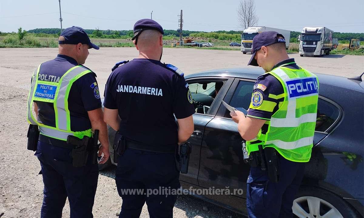 A crezut că Schengen-ul îl scapă de frontieriștii sătmăreni. Tânărul șofer a dat nas în nas cu ei. S-a ales cu dosar penal