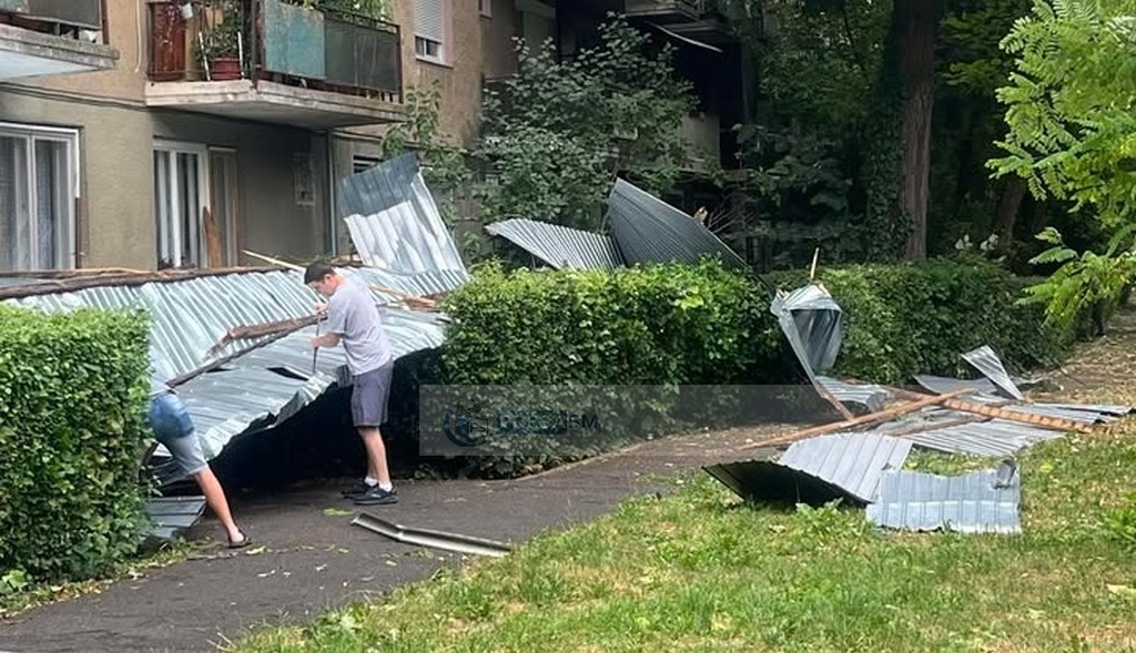 acoperis smuls de vant satu mare (1).jpg
