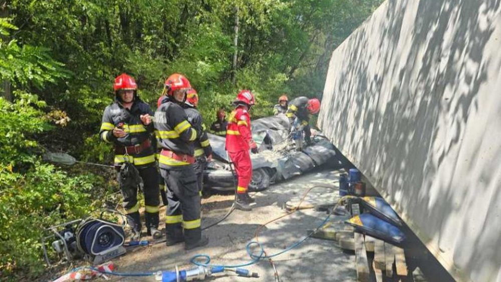 accident tir masina strivita (1).jpg