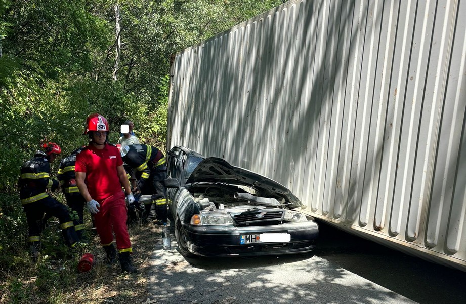 accident tir masina strivita (3).jpg