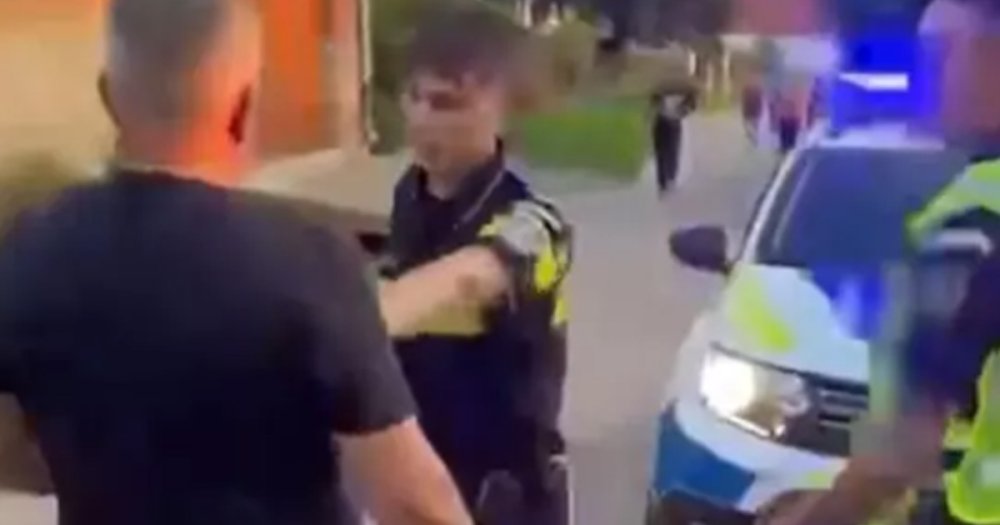 Caz revoltător în țară. Polițist îmbrâncit de oameni. Au luat apărarea consăteanului prins băut pe ATV
