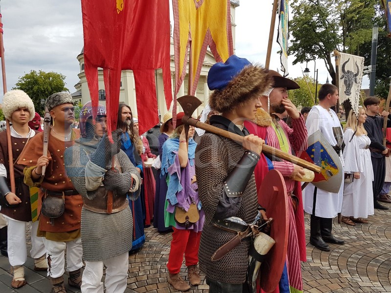 parada cavaleri satu mare2.jpg