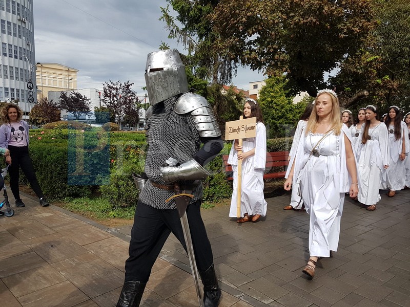 parada cavaleri satu mare21.jpg