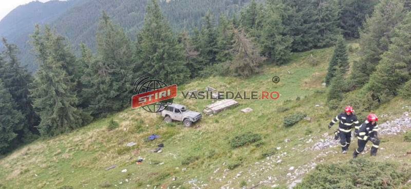 accident grav munte smurd masina prapastie (7).jpg