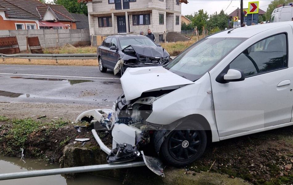 FOTO. Cine a provocat accidentul în lanț de astăzi. Două șoferițe au căzut victime