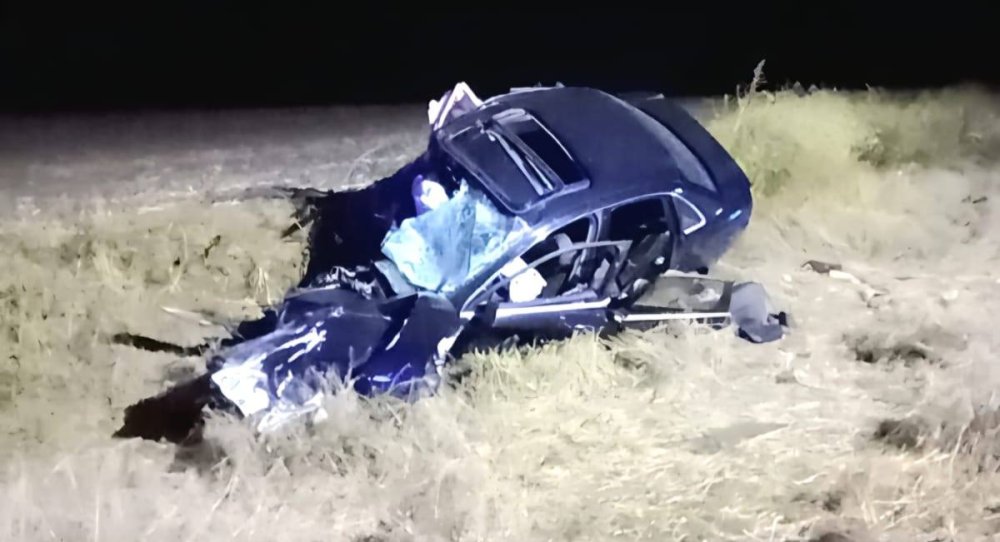 accident noaptea masina pe camp  (1).jpg