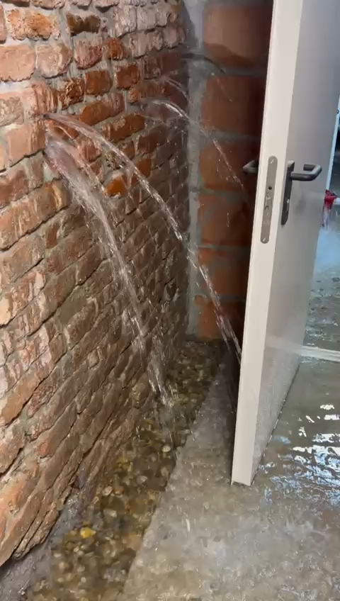 inundatii casa.jpg