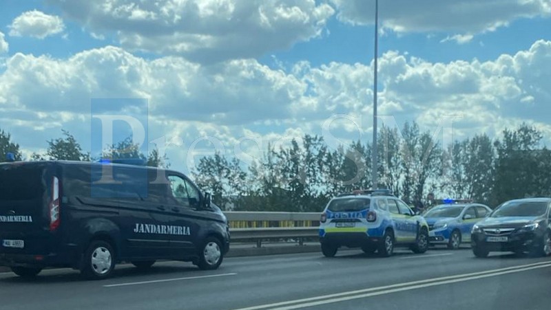 Doi tineri au salvat o femeie care a căzut în Someș, în centrul municipiului Satu Mare