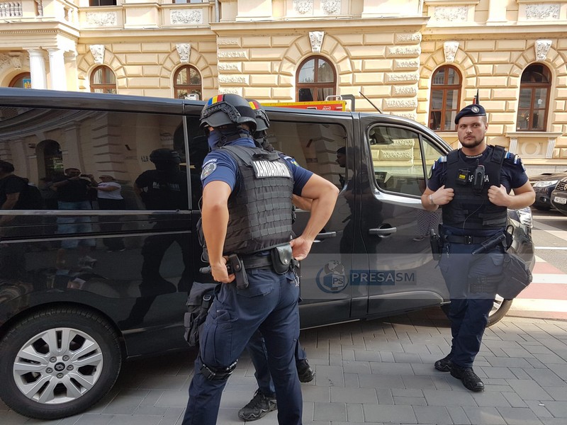 DRAMĂ în Satu Mare. Bărbat reținut după ce și-a bătut părinții. Ar fi vrut să îi omoare