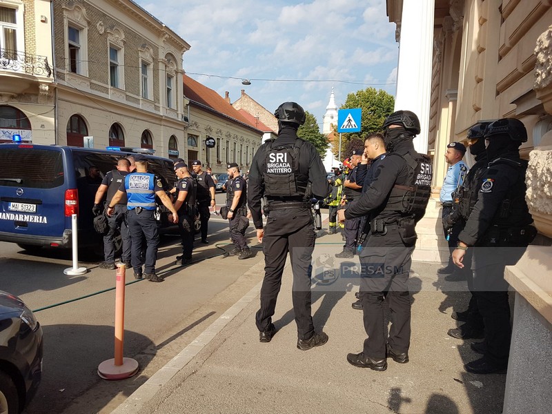 Au fost prinși și reținuți toti cei 3 tâlhari care au bătut un taximetrist și i-au furat mașina