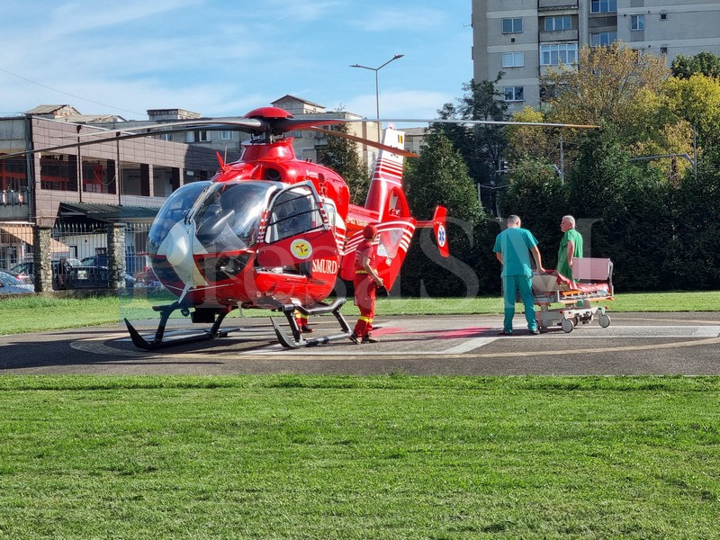 VIDEO. Elicopterul SMURD a intervenit la Satu Mare. Femeie transferată de urgență, după un infarct miocardic acut