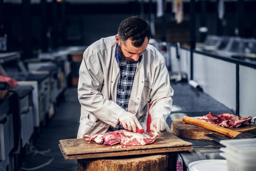 Avertizarea DSVSA după cazurile de rabie și antrax din țară: Nu cumpărați carne din surse neverificate!