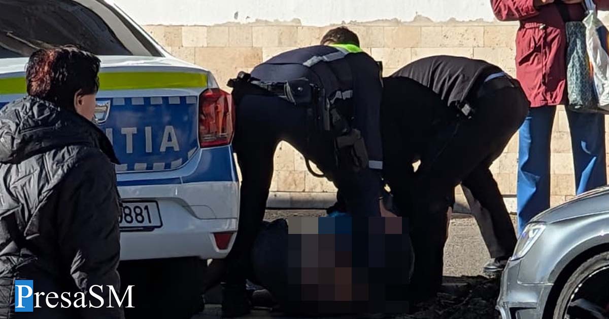 FOTO/VIDEO. La un pas de crimă lângă Spitalul Județean. Bătaie pe stradă între o femeie și un bărbat!