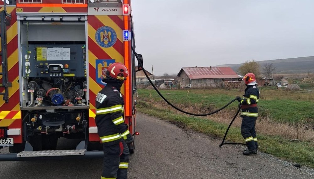 Incendiu la o centrală pe lemne în județul Satu Mare. Pompierii sătmăreni au avut zeci de intervenții în minivacanța de 1 Decembrie