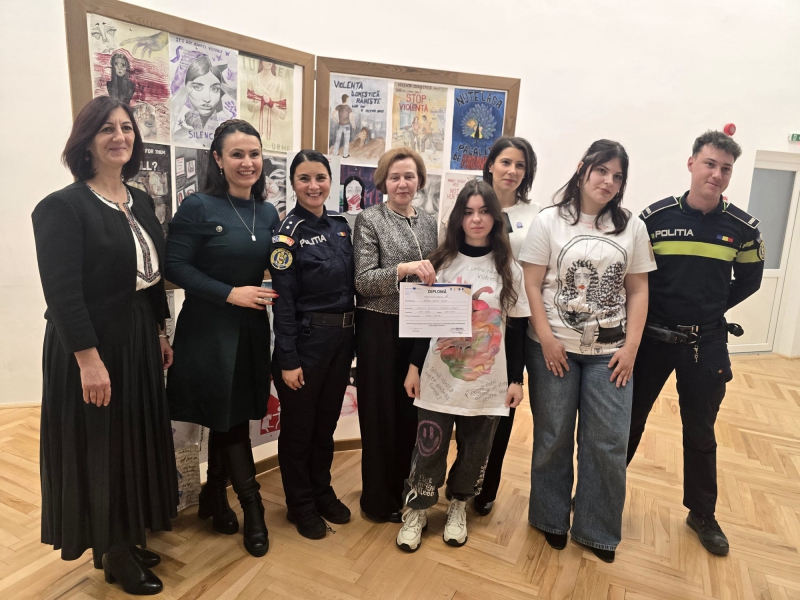 Final de campanie, început de schimbare: elevi și polițiști români și maghiari transmit un mesaj puternic împotriva violenței domestice