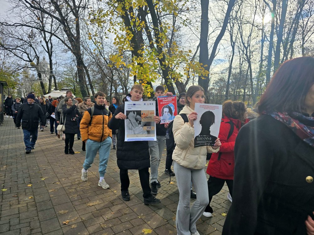 Ziua Internațională pentru Eliminarea Violenței împotriva Femeilor. Eveniment comunitar dedicat sensibilizării și conștientizării populației cu privire la violența domestică   