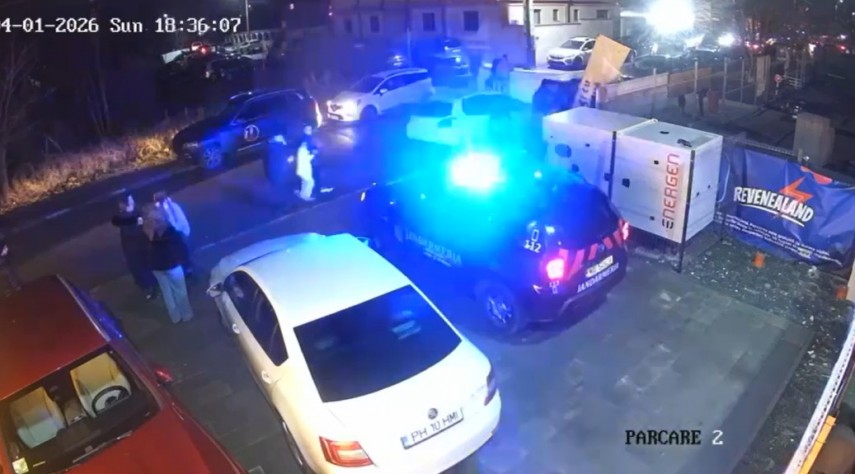 VIDEO. Clipe de groază pentru o femeie, la un târg din țară. Un bărbat a lovit-o cu ATV. A fugit de jandarmi, apoi s-a întors la târg să bea