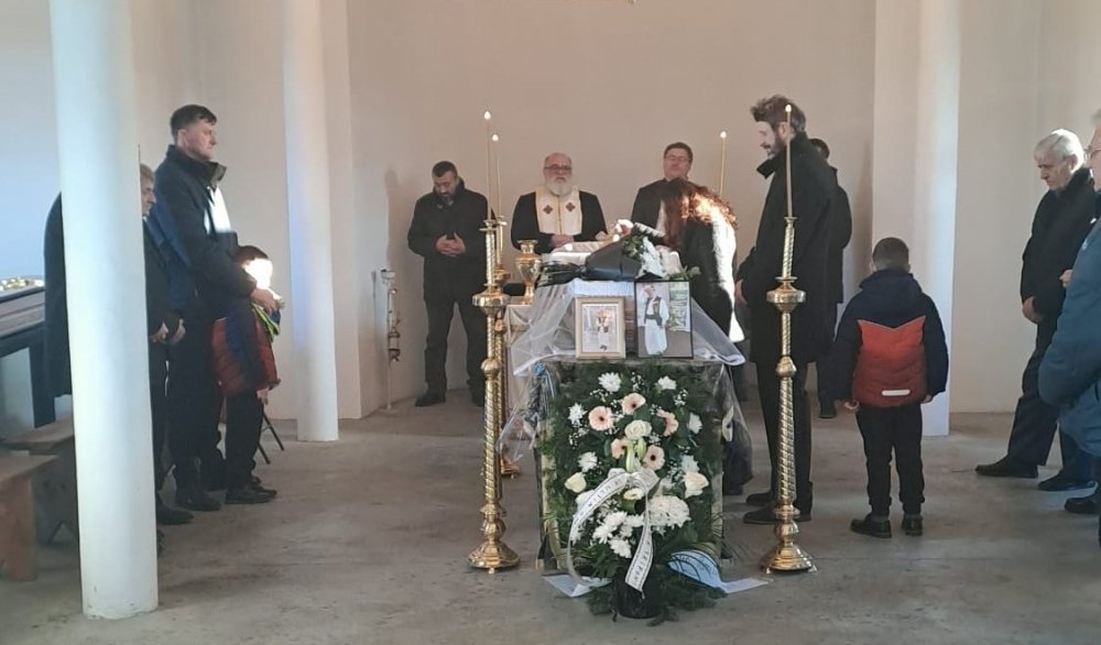 FOTO. Priveghiul lui Ghiță Blidar, o rușine pentru artiștii sătmăreni. ”Artiștii” au ales… absența