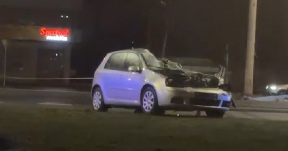 VIDEO. Accident mortal în județul vecin. Șoferul a decedat după impactul cu un camion