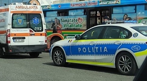 Incident în autobuzul Transurban. Mobilizare a Poliției, femeie transportată la Urgență