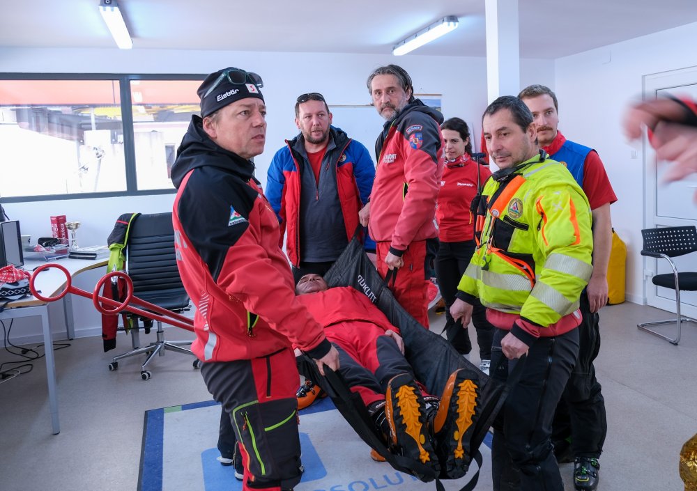 FOTO. Intervenții complexe și misiuni de salvare, la Luna Șes. Salvatorii sătmăreni s-au antrenat alături de colegii nemți