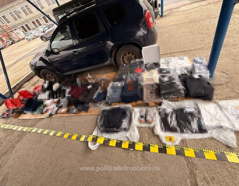 FOTO. Lăsat fără ”marfa” de firmă de frontieriștii sătmăreni. I-au confiscat țoalele, pantofii, gențile și parfumurile