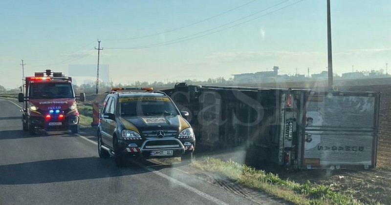 tir rasturnat 5.jpg