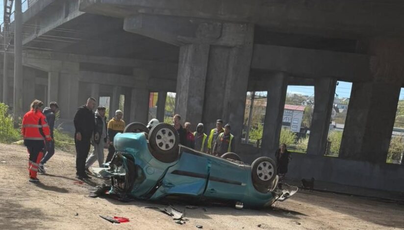 accident iași masina cazuta de pe pod (1).jpeg
