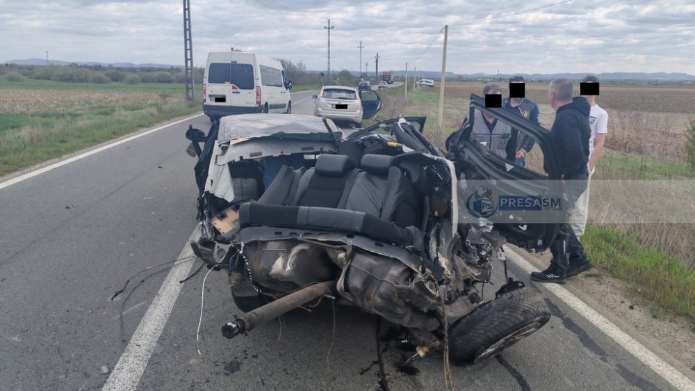accident masina rupta in doua camp sant (4).jpg