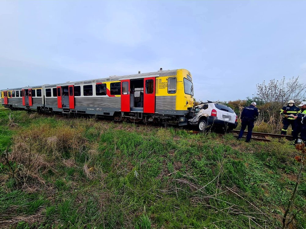 accident mortal tren masina (2).jpeg